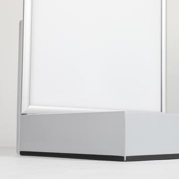 Pets Refreshing Corner with Snap Frame Header