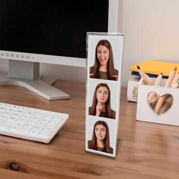 Acrylic L-Shaped Photo Booth Sign Holder